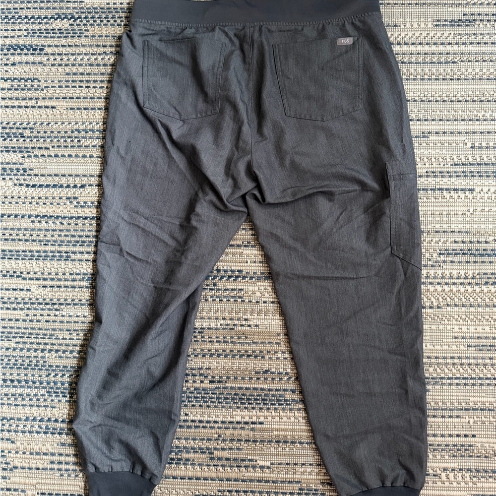 Figs Graphite Zamora Jogger Scrub Pants - Picture 4 of 4